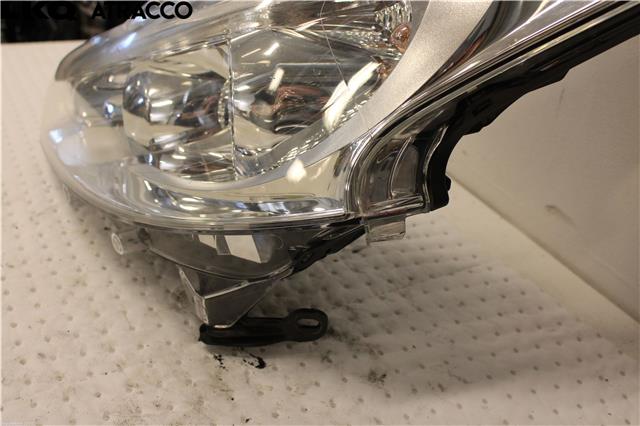 Frontlykt venstre halogen til Peugeot 208 2012-2019 (Type I) (1608206580|)