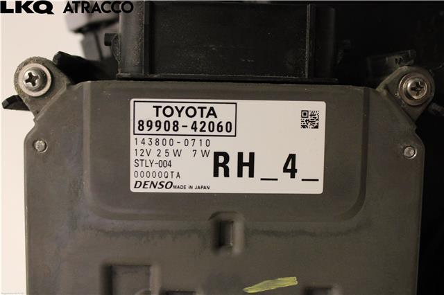 Frontlykt høyre halogen til Toyota RAV4 2019-->> (Type V)  (8114542A31|)
