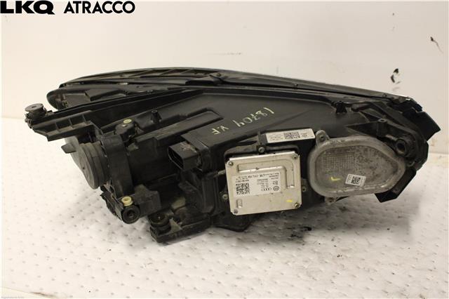 Frontlykt venstre halogen til VW Passat 2015-2019 (Fase 1) (B8) (B8) (3G1941113A|)