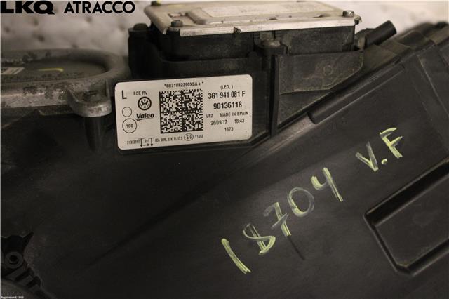 Frontlykt venstre halogen til VW Passat 2015-2019 (Fase 1) (B8) (B8) (3G1941113A|)
