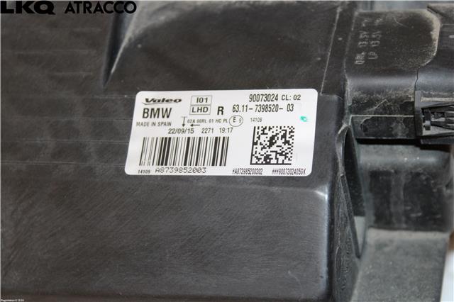 Frontlykt høyre halogen til BMW i3 2013-2022  (63117381900|)