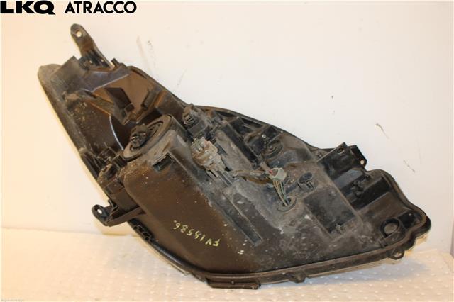 Frontlykt venstre halogen til Toyota Yaris 2012-2014 (Type III, Fase 1)  (811700DA50|)
