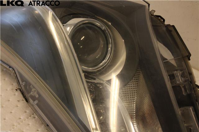 Frontlykt venstre halogen til Toyota Yaris 2012-2014 (Type III, Fase 1)  (811700DA50|)