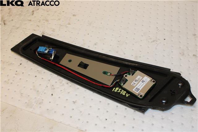 Kamera til Tesla Model 3 2018-2023 (Fase 1)  (110043700C|)