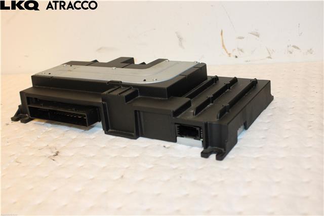 Bilstereo forsterker til Škoda Octavia 2013-2016 (Type III, Fase 1)  (8V0035223|)