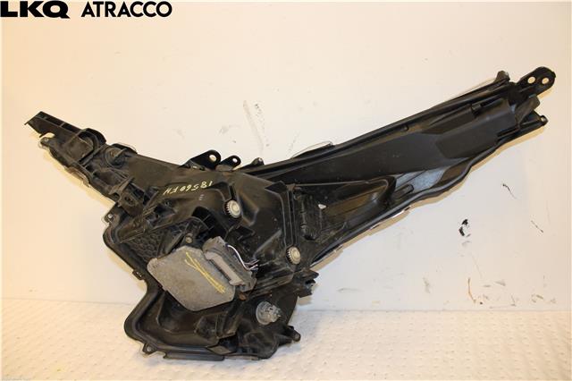 Frontlykt høyre halogen til Toyota Prius 2016-2023 (Type IV) (combi) (combi) (8114547700|)
