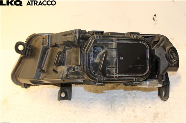 Frontlykt høyre halogen til Audi A6 2008-2011 (Type III, Fase 2) (C6) (C6) (4F0941030AK|)