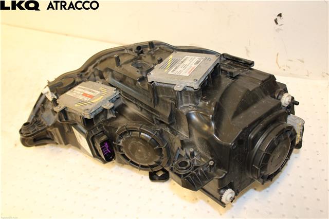 Frontlykt venstre halogen til Audi A3 2009-2012 (Type II, Fase 2) (8V0941043|)