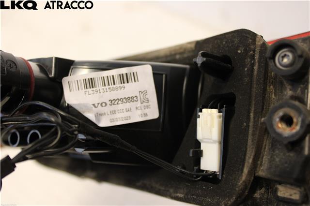 Baklykt venstre indre til Volvo V90 / V90 CC / S90 2016-->>  (32293883|)