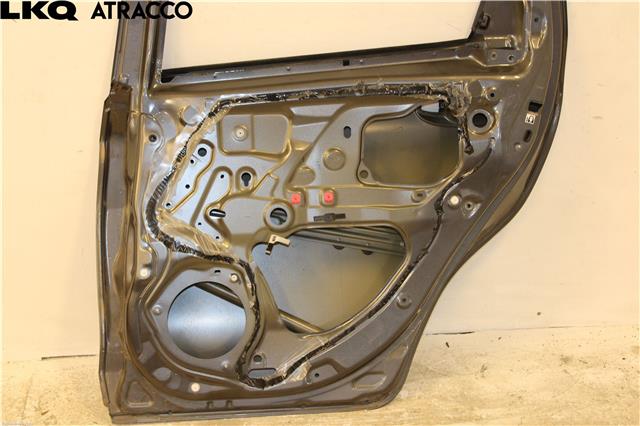 Dør høyre bak til Toyota Yaris 2012-2014 (Type III, Fase 1)  (670030D190|)