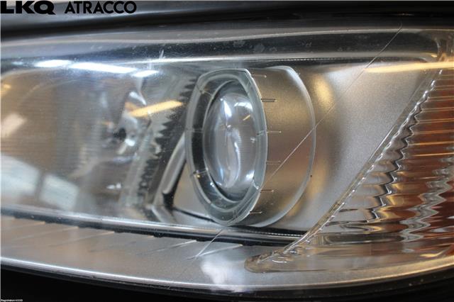 Frontlykt venstre halogen til Volvo V70 2007-2013 (Type III, Fase 1) (31214415|)