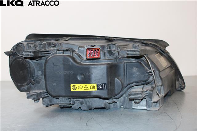Frontlykt venstre halogen til Volvo V70 2007-2013 (Type III, Fase 1) (31214415|)