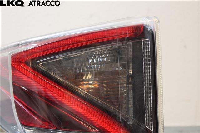 Baklykt venstre til Toyota Prius 2016-2023 (Type IV) (combi) (combi) (8156147150|)