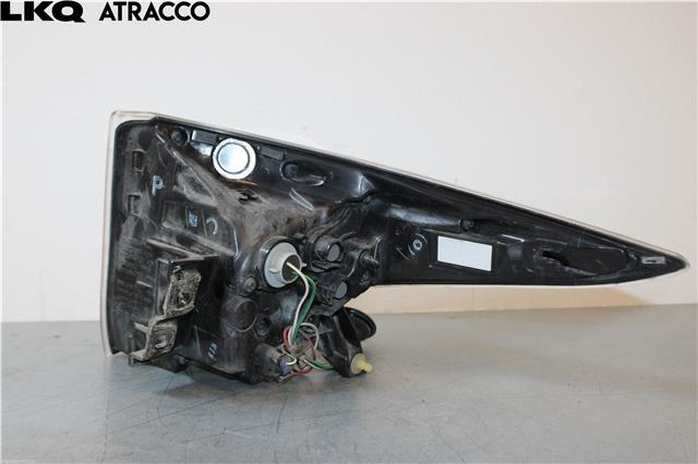 Baklykt venstre til Toyota Prius 2016-2023 (Type IV) (combi) (combi) (8156147150|)