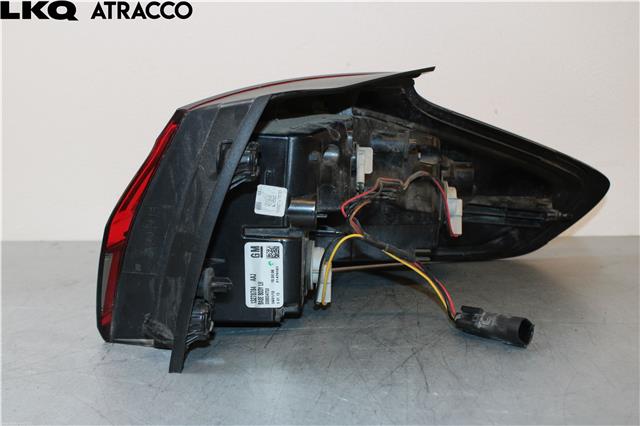 Baklykt venstre til Opel Zafira Tourer 2012-2018 (13386603|)