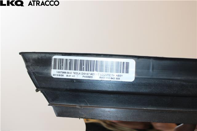 Grill høyre til Tesla Model S 2013-2016 (Fase 1)  (100726900D|)