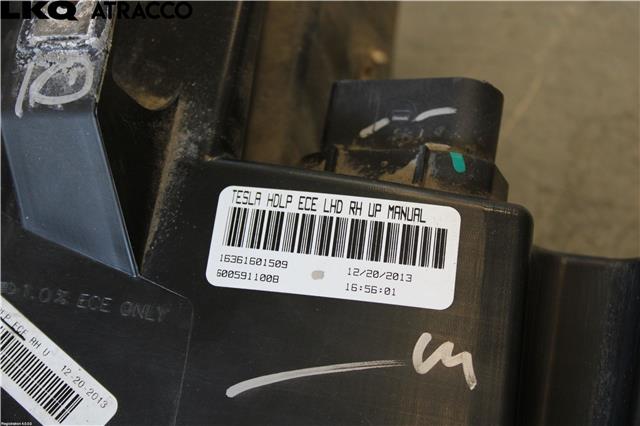Frontlykt høyre halogen til Tesla Model S 2013-2016 (Fase 1)  (600591100B|)