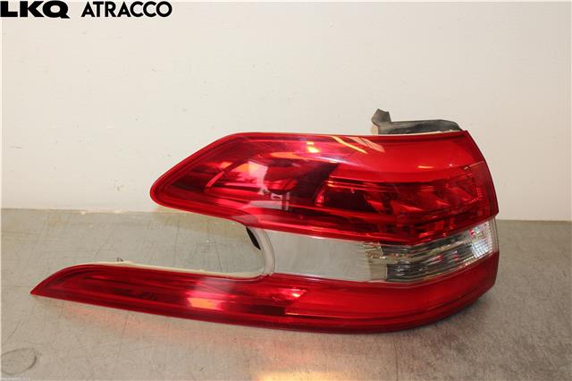 Baklykt venstre til Peugeot 308 2013-2021 (Type II) (9678093980|)