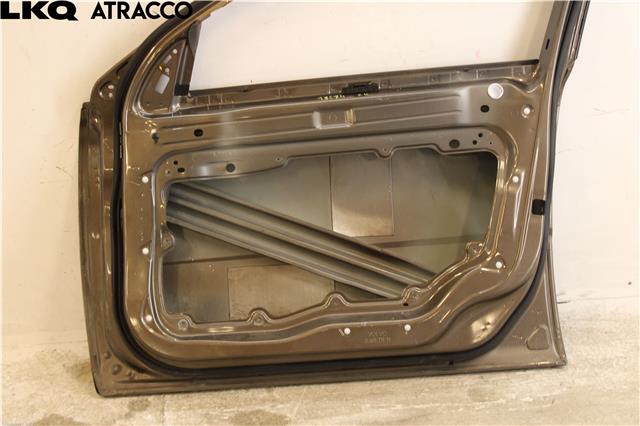 Dør høyre foran til Volvo XC70 2008-2013 (Type II, Fase 1) (31335589|)