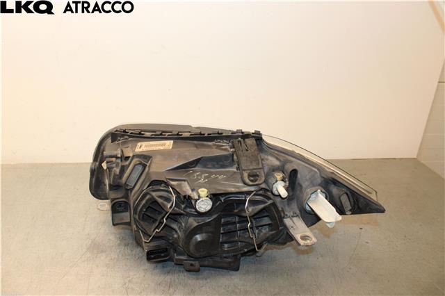 Frontlykt høyre halogen til BMW 1-Serie 2004-2011 (E81/E82/E87/E88) (E81/E82/E87/E88) (63126924486|)