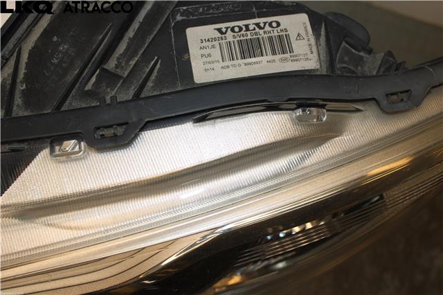 Frontlykt venstre halogen til Volvo S60 2014-2019 (Type II, Fase 2)  (31698818|)