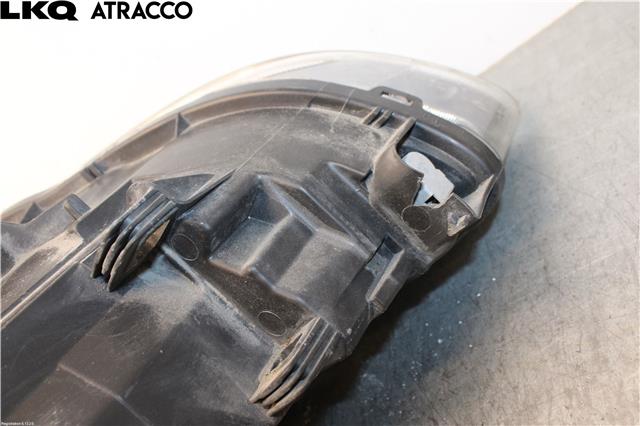 Frontlykt venstre halogen til Volvo S60 2014-2019 (Type II, Fase 2)  (31698818|)
