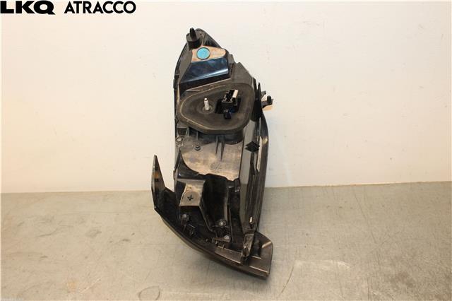 Baklykt venstre til Peugeot 208 2019-->> (Type II)  (9823216880|)