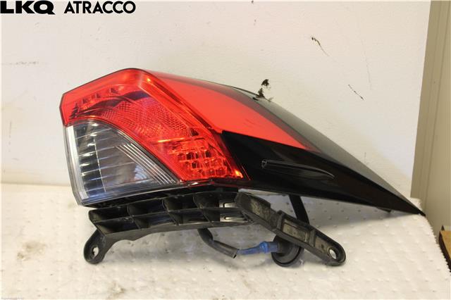 Frontlykt høyre halogen til Toyota RAV4, 2019-->> (Type V)  (8155142230)