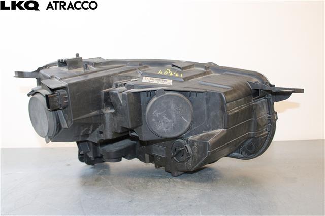 Frontlykt venstre halogen til Peugeot Partner 2019-->> (Type III)  (9816826980|)