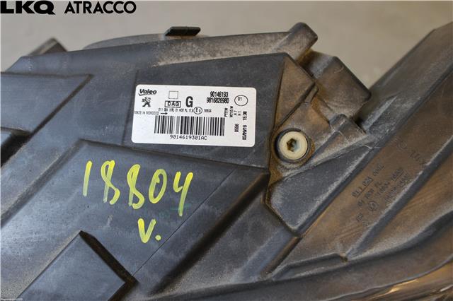 Frontlykt venstre halogen til Peugeot Partner 2019-->> (Type III)  (9816826980|)