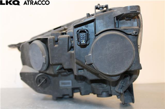 Frontlykt høyre halogen til Peugeot Partner 2019-->> (Type III)  (9816826880|)