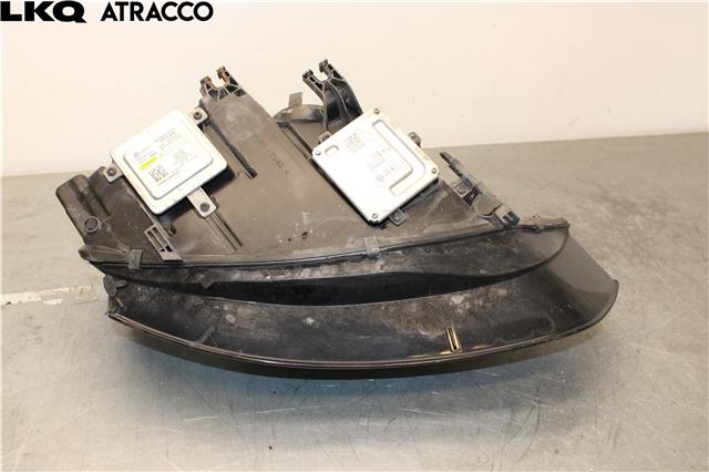 Frontlykt venstre halogen til MG MG4 2022-->>  (8K0941005C|)
