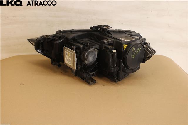 Frontlykt høyre halogen til Audi A5 2007-2016 (Type I)  (8T0941004BA|)