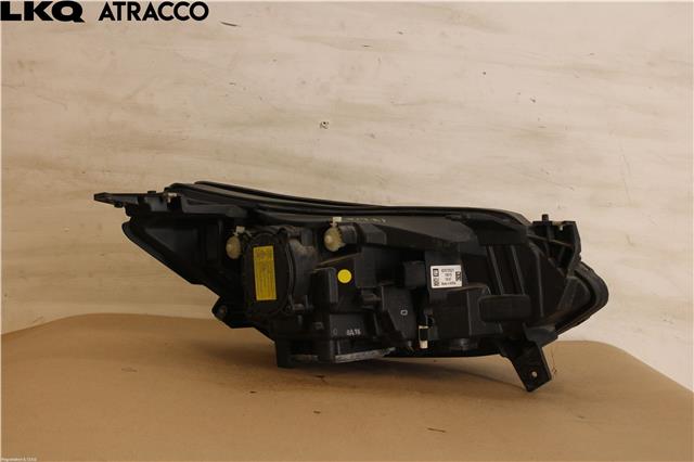 Frontlykt venstre halogen til Opel Ampera-e 2017-->> (Type II)  (42573527|)