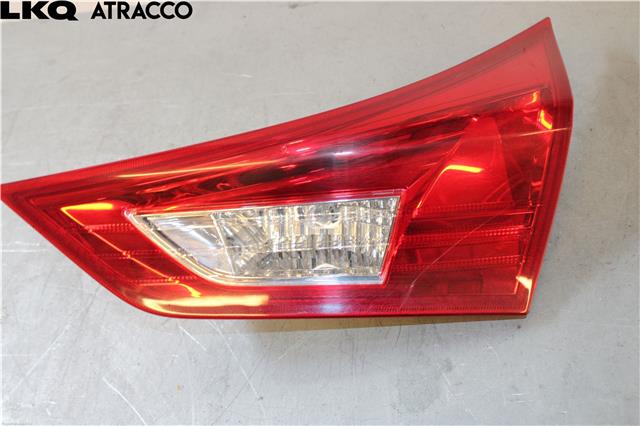 Baklykt høyre indre til Toyota Auris 2013-2015 (Type II, Fase 1)  (8158102460|)