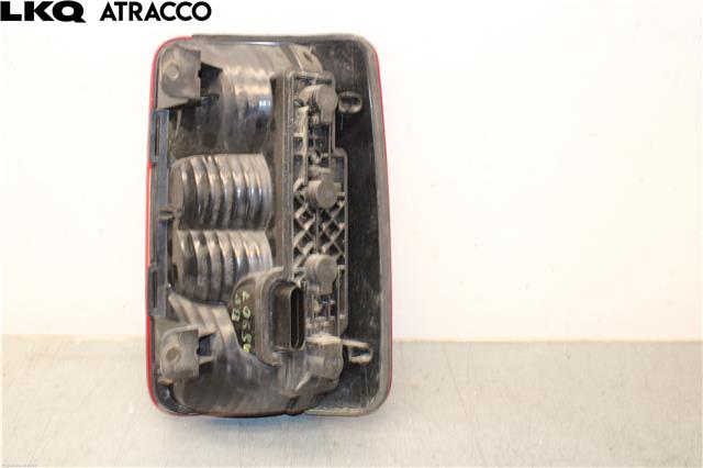 Baklykt venstre til VW Caddy 2010-2015 (Type III, Fase 2)  (2K0945095P|)