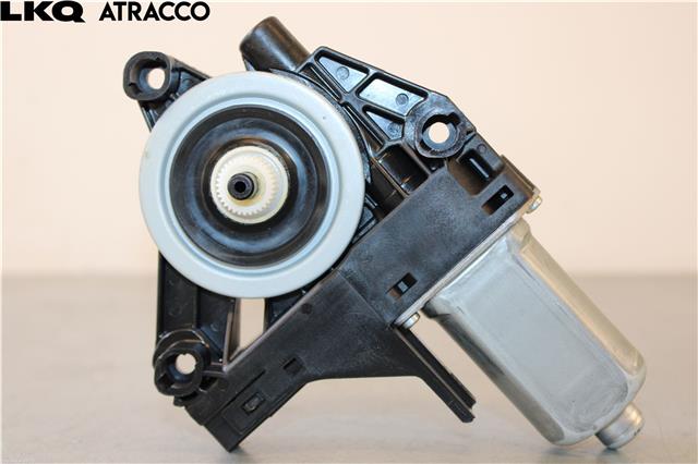 Ruteheis til Volvo V40 2012-2019  (31253061|)