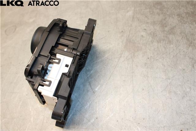 Diverse deler til Toyota bZ4X 2022-->> (PA66GF33|)