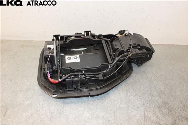 Batterilader inntak/luke til Toyota bZ4X 2022-->> (773D042010|)