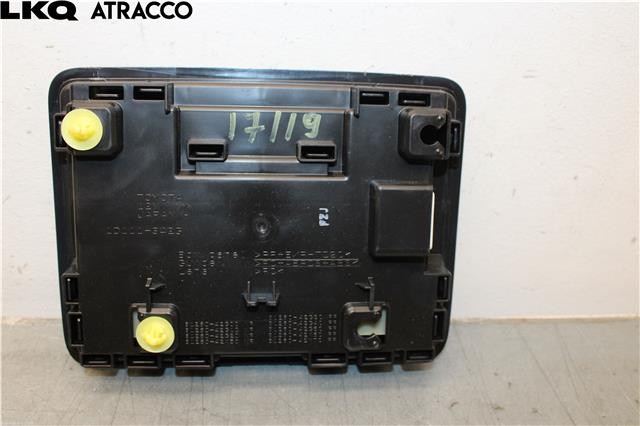 Bryter diverse til Toyota bZ4X 2022-->>  (1D111342G|)