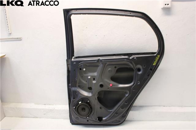 Dør høyre bak til Toyota Yaris 2006-2009 (Type II, Fase 1)  (6711352160|)