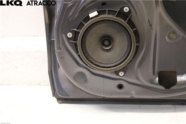 Dør høyre bak til Toyota Yaris 2006-2009 (Type II, Fase 1)  (6711352160|)