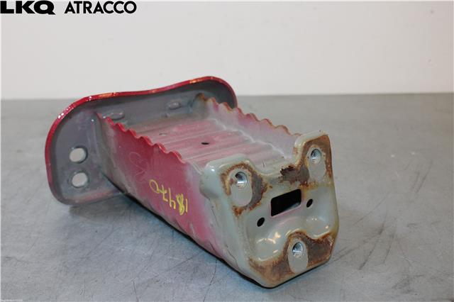 Diverse deler til Toyota Yaris 2014-2020 (Type III, Fase 2)  (570140D030|)