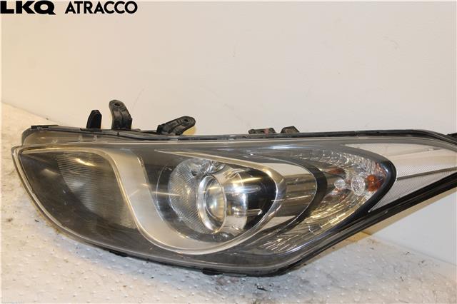 Frontlykt venstre halogen til Hyundai i30, 2012-2017 (Type II) (92101A6100)