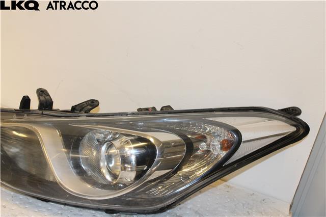 Frontlykt venstre halogen til Hyundai i30 2012-2017 (Type II)  (92101A6100|)