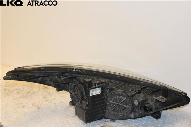 Frontlykt venstre halogen til Hyundai i30 2012-2017 (Type II)  (92101A6100|)