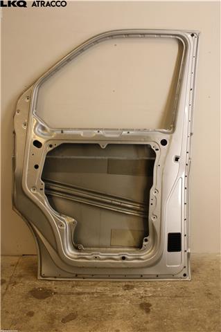 Dør høyre foran til VW Transporter / Caravelle 2015-2019 (T6) (T6) (7LA831056C|)