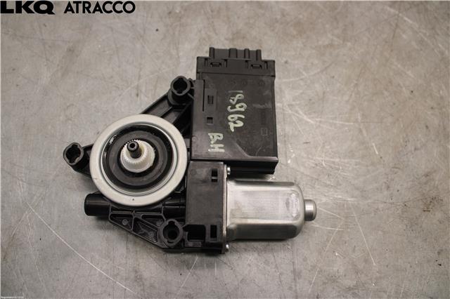 Ruteheis til Volvo V60 / V60 CC, 2018-->> (Type II)  (32283267)
