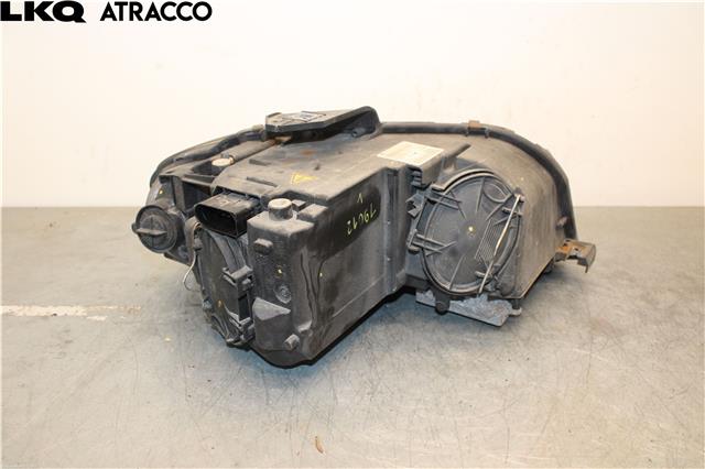 Frontlykt venstre halogen til Audi A3 2003-2008 (Type II, Fase 1) (8P0941029R|)
