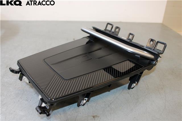 Diverse deler til BMW X1 2022-->> (U11) (U11) (84105B52225|)